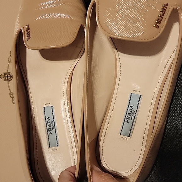Prada Flats - Picture 6 of 7